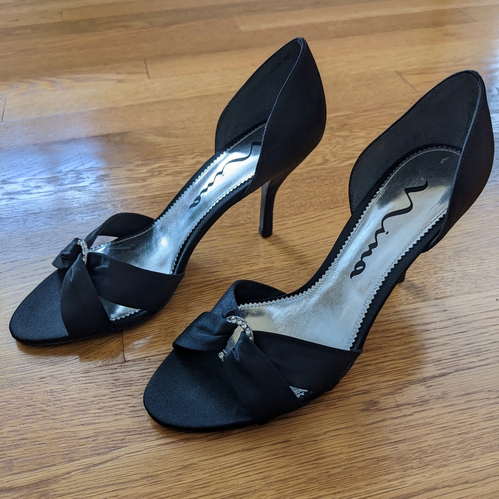 Nina Low heels Dress shoes bling size 8 Event Evening Holiday